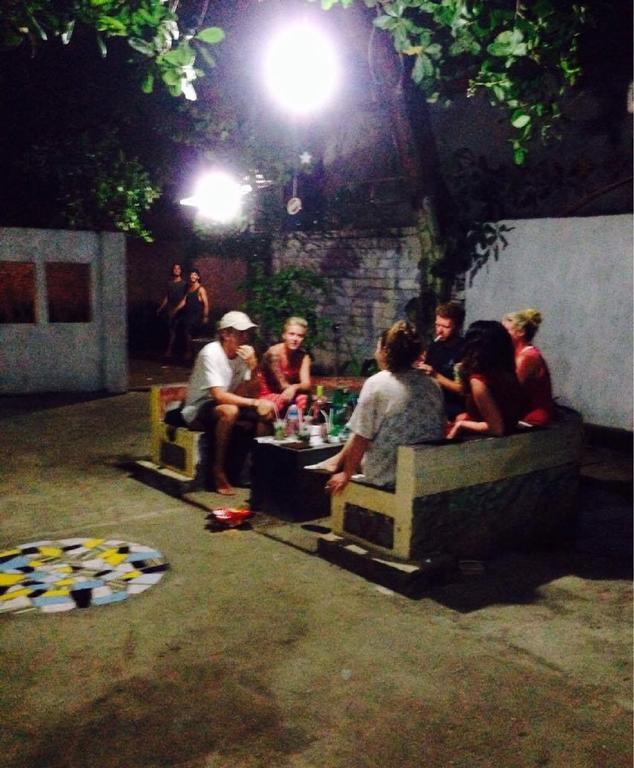 Good For Ya Knee Hostel & Bungalows (Adults Only) Gili Trawangan Exterior foto